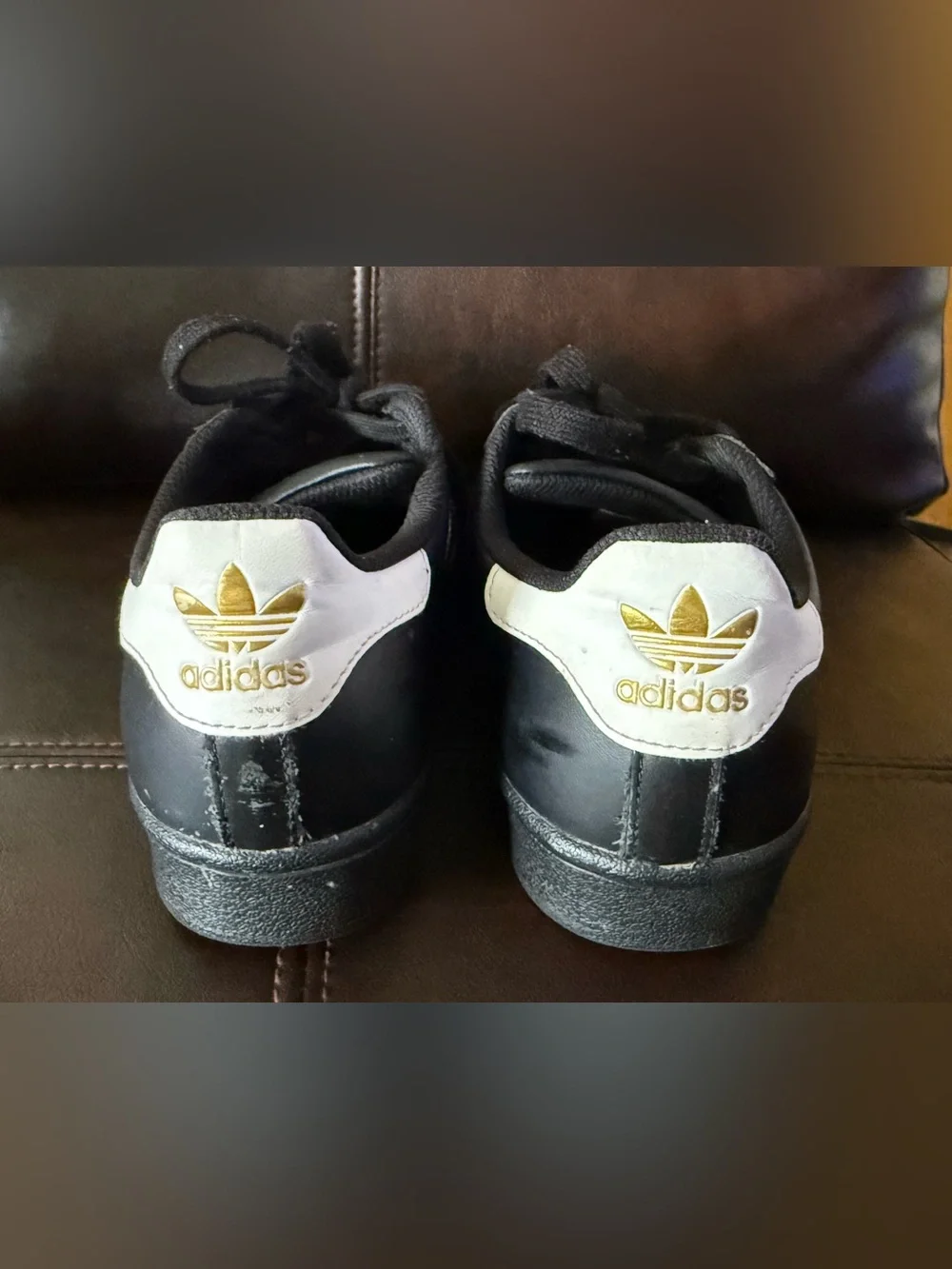 Adidas Superstar core black white leather sneakers/ classic shell toe size 6
